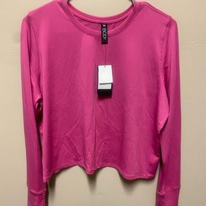 Super Cute Women’s Athletic Crop Top 💗